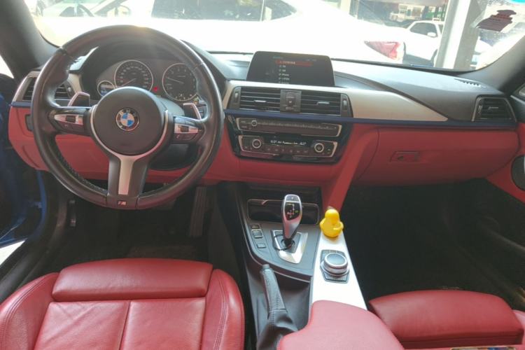 Used BMW 4 Series 2017 425i M Sport Package Center Console