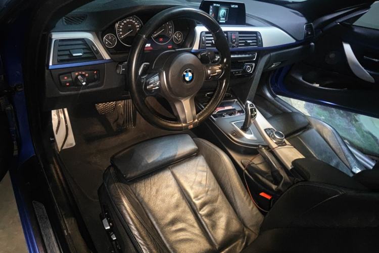 Used BMW 4 Series 2017 425i M Sport Package Center Console
