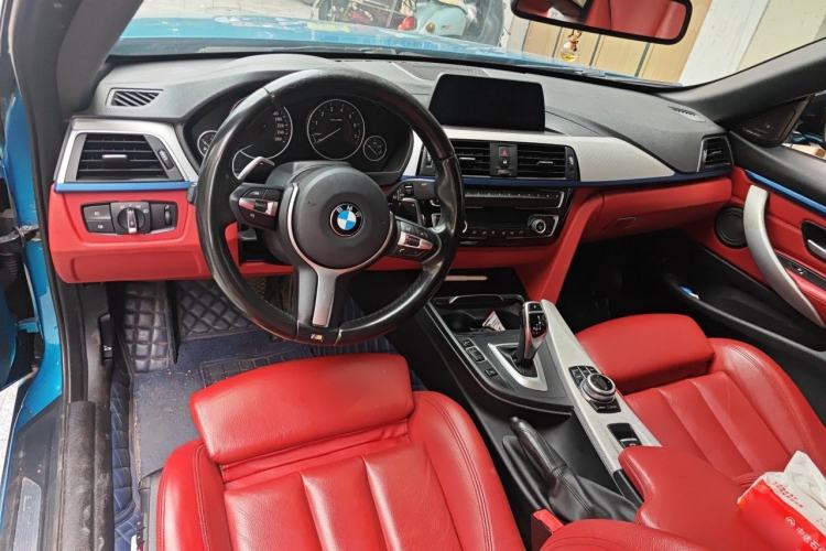 Used BMW 4 Series 2017 425i Convertible M Sport Package Center Console
