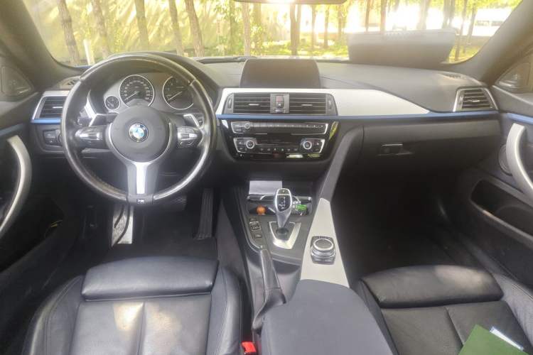 Used BMW 4 Series 2017 425i Gran Coupe Luxury M Sport Package Center Console