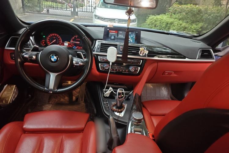 Used BMW 4 Series 2017 430i Convertible M Sport Package Center Console