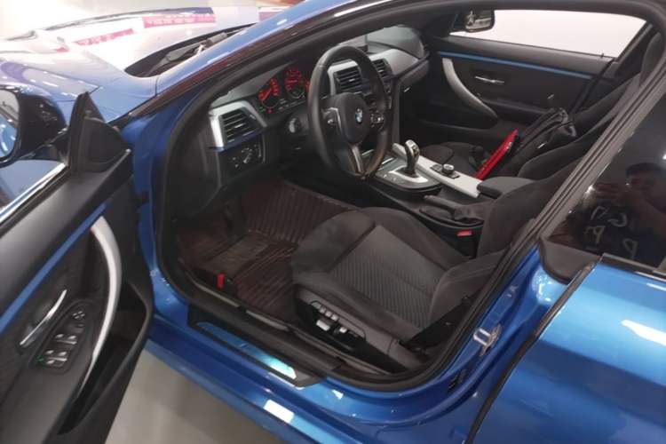 Used BMW 4 Series 2017 425i Gran Coupe Leading Model with M Sport Package Driver Seat