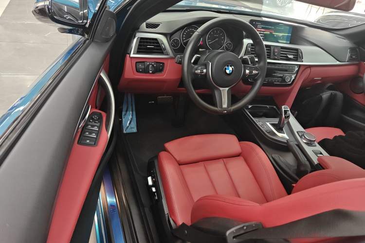 Used BMW 4 Series 2017 425i Convertible M Sport Package Driver Seat