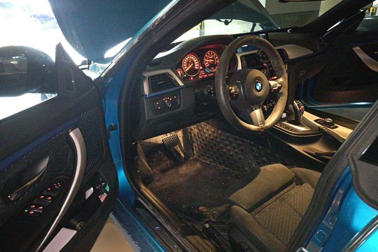 Used BMW 4 Series 2017 425i Gran Coupe Leading Model with M Sport Package Driver Seat