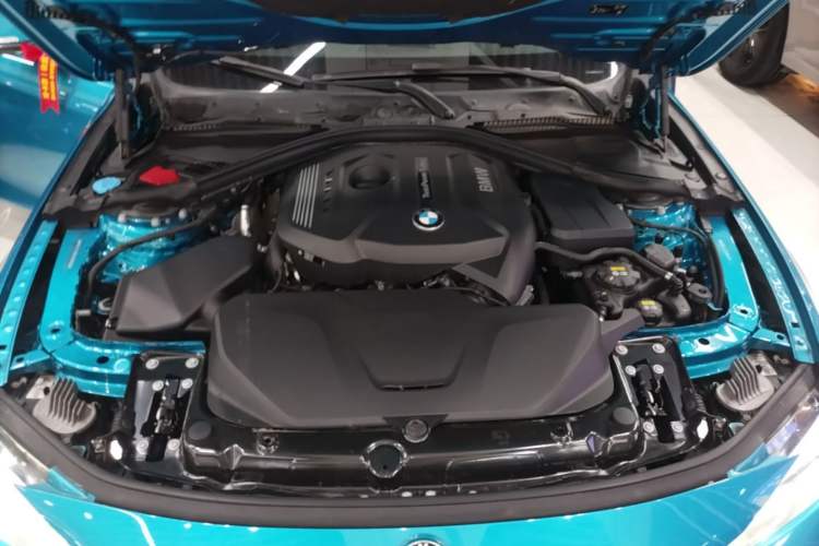 Used BMW 4 Series 2017 425i M Sport Package Engine Bay