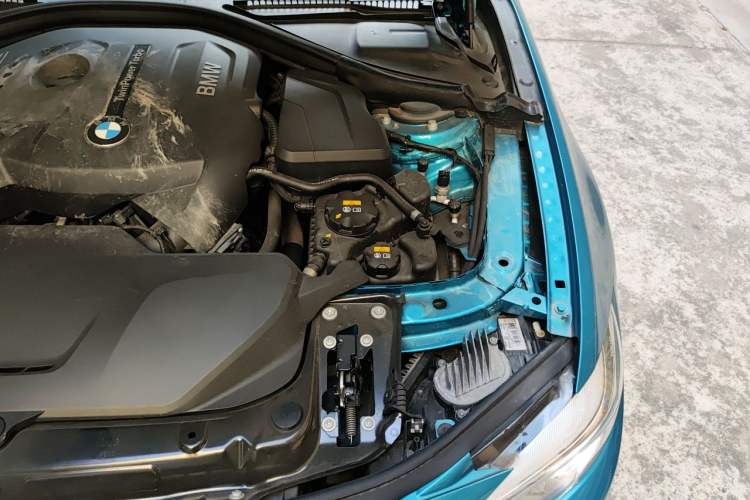 Used BMW 4 Series 2017 425i M Sport Package Engine Bay Left