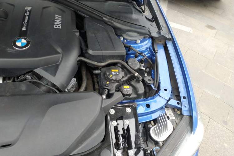 Used BMW 4 Series 2017 425i M Sport Package Engine Bay Left