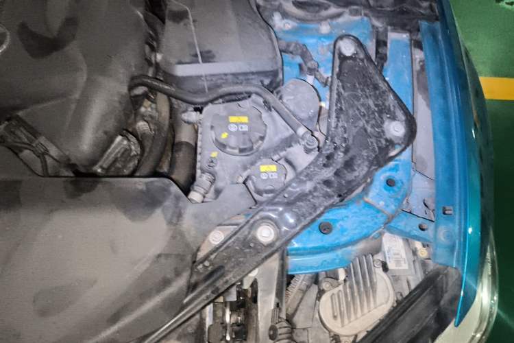 Used BMW 4 Series 2017 425i Convertible M Sport Package Engine Bay Left