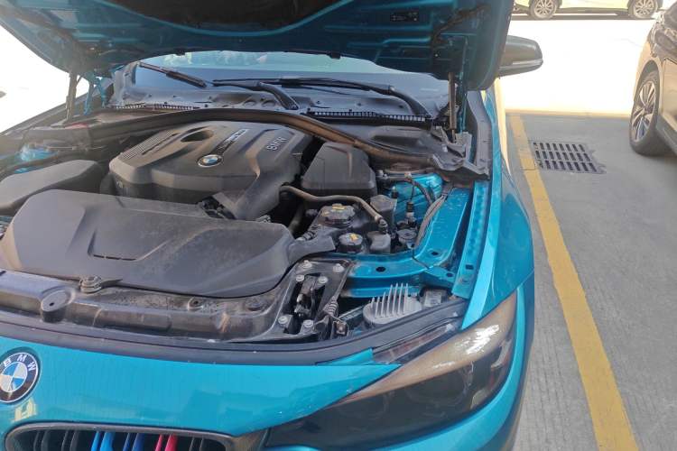 Used BMW 4 Series 2017 425i Gran Coupe Luxury M Sport Package Engine Bay Left