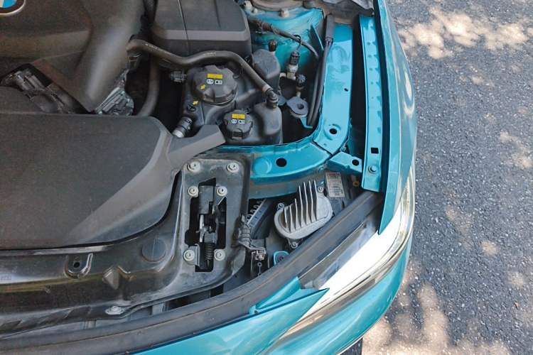 Used BMW 4 Series 2017 425i M Sport Package Engine Bay Left