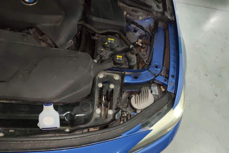 Used BMW 4 Series 2017 425i Gran Coupe Luxury M Sport Package Engine Bay Left