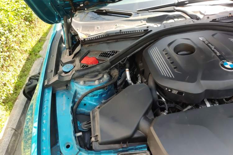 Used BMW 4 Series 2017 425i M Sport Package Engine Bay Right
