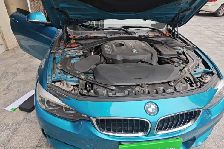 Used BMW 4 Series 2017 425i Convertible M Sport Package Engine Bay Right