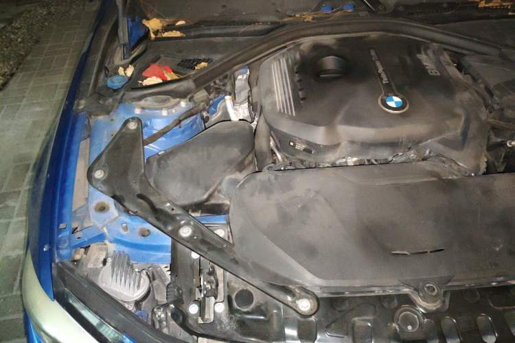 Used BMW 4 Series 2017 425i Convertible M Sport Package Engine Bay Right