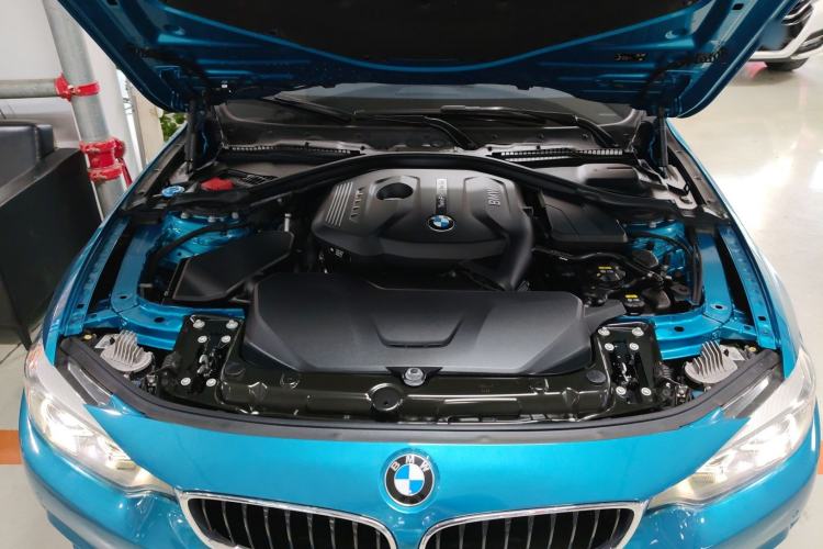 Used BMW 4 Series 2017 425i Gran Coupe Leading Model with M Sport Package Engine Bay