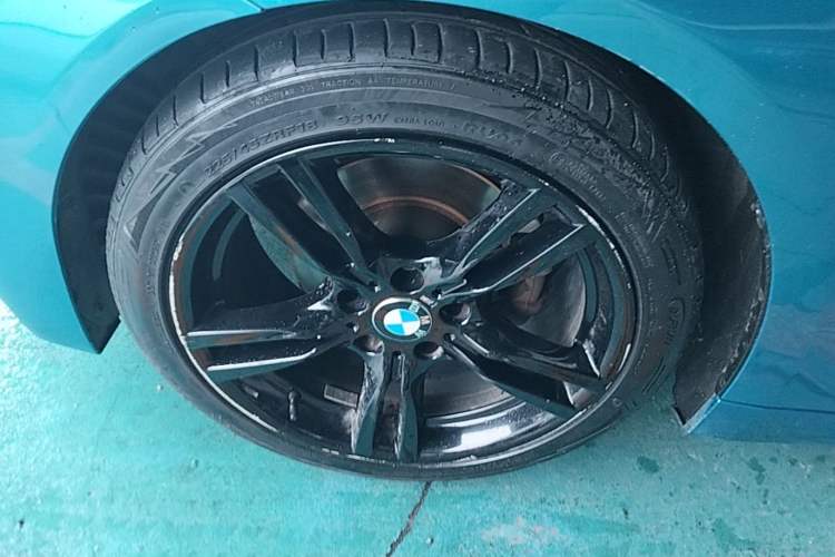 Used BMW 4 Series 2017 425i M Sport Package Exterior 4