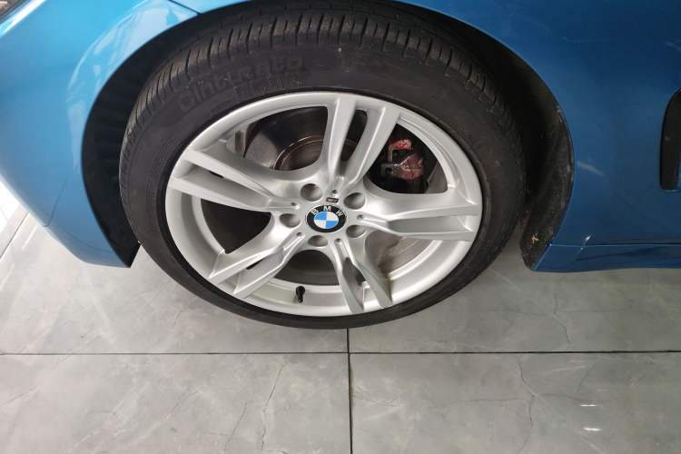 Used BMW 4 Series 2017 425i Convertible M Sport Package Exterior 4