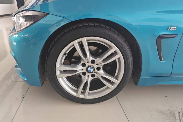 Used BMW 4 Series 2017 425i Gran Coupe Leading Model with M Sport Package Exterior 4