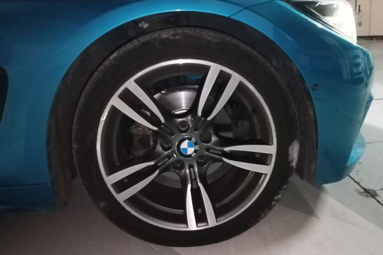 Used BMW 4 Series 2017 425i M Sport Package Exterior 7
