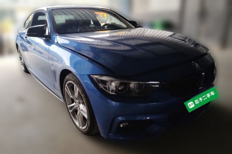 Used BMW 4 Series 2017 425i M Sport Package Front Right 45 Deg