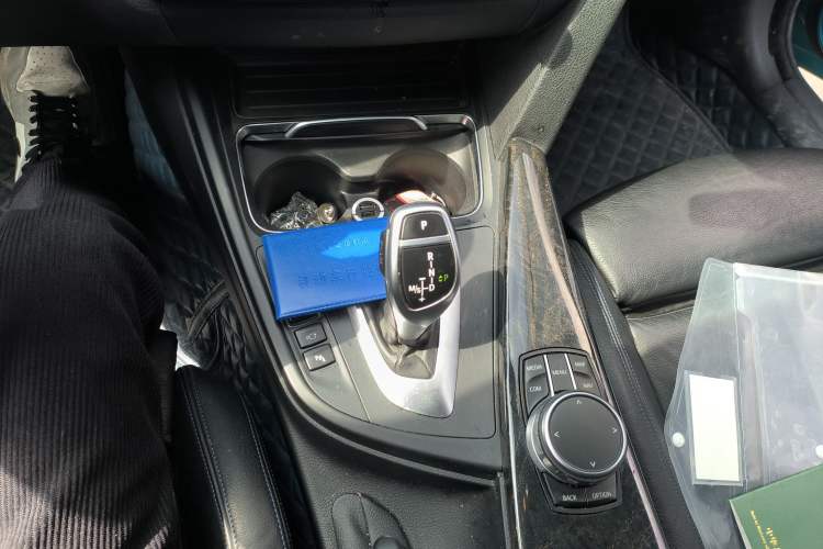 Used BMW 4 Series 2017 440i xDrive Gran Coupe M Sport Package Gear Lever