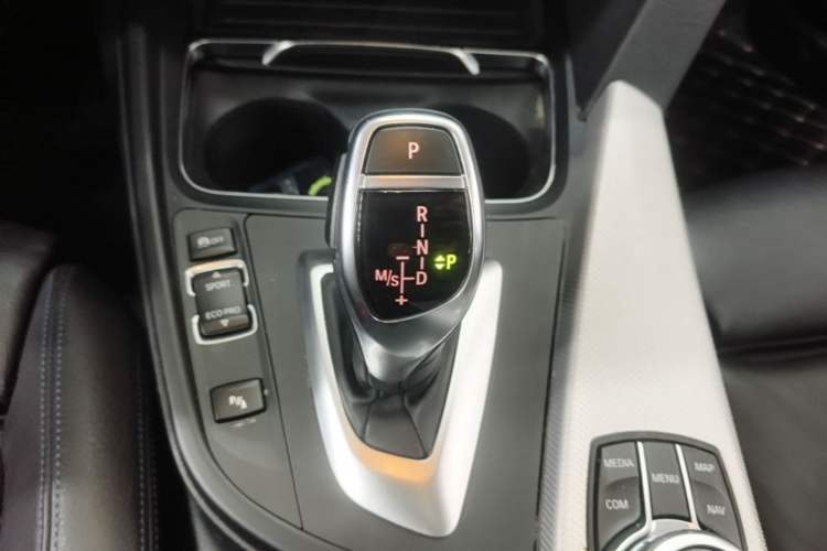 Used BMW 4 Series 2017 425i Gran Coupe Luxury M Sport Package Gear Lever