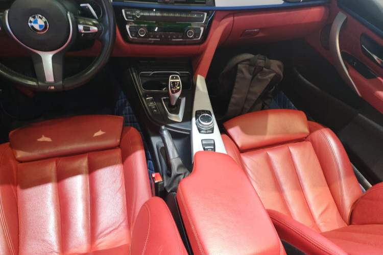 Used BMW 4 Series 2017 425i Convertible M Sport Package Gear Lever