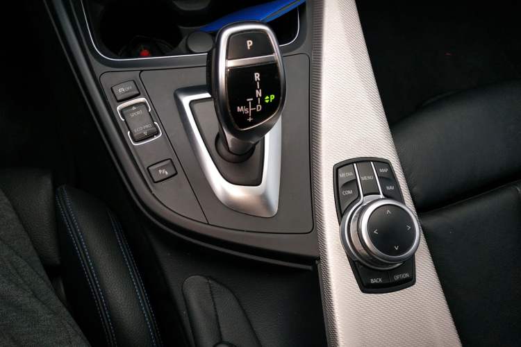 Used BMW 4 Series 2017 425i M Sport Package Gear Lever