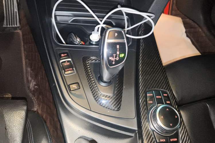 Used BMW 4 Series 2017 425i Convertible M Sport Package Gear Lever