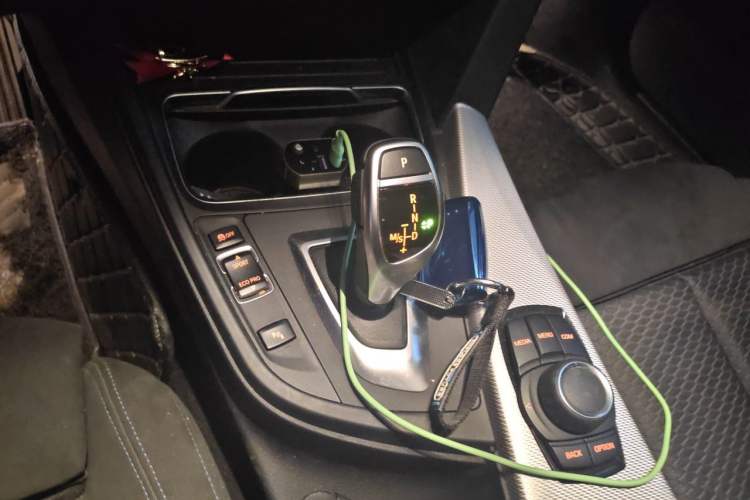 Used BMW 4 Series 2017 425i Gran Coupe Leading Model with M Sport Package Gear Lever