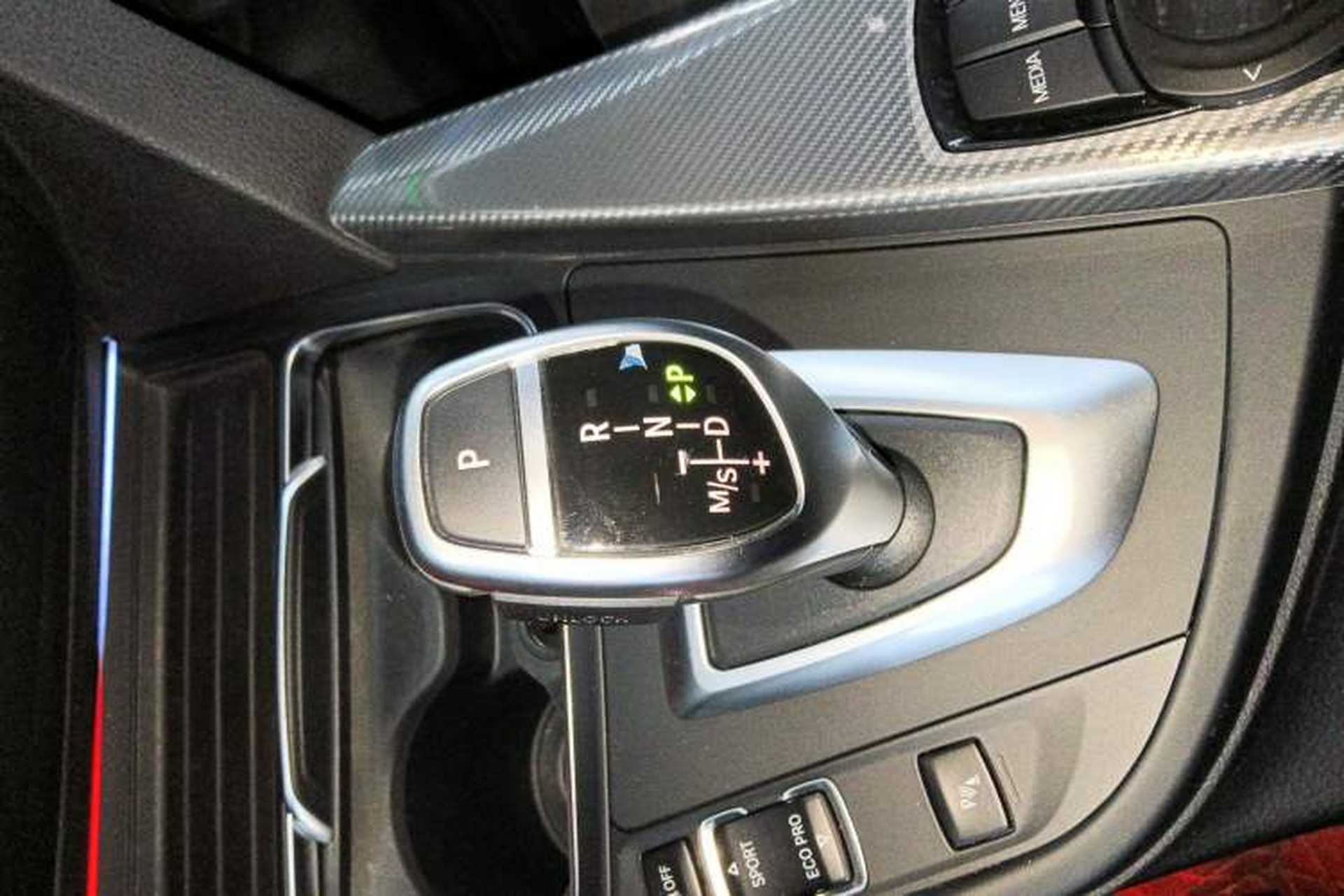 Used BMW 4 Series 2017 425i Gran Coupe Leading Model with M Sport Package Gear Lever