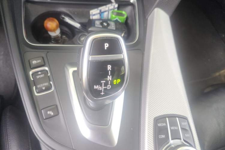 Used BMW 4 Series 2017 425i Gran Coupe Luxury M Sport Package Gear Lever