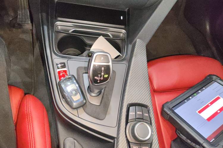 Used BMW 4 Series 2017 425i Gran Coupe Leading Model with M Sport Package Gear Lever