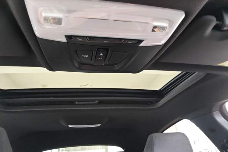 Used BMW 4 Series 2017 425i Gran Coupe Leading Model with M Sport Package Headliner