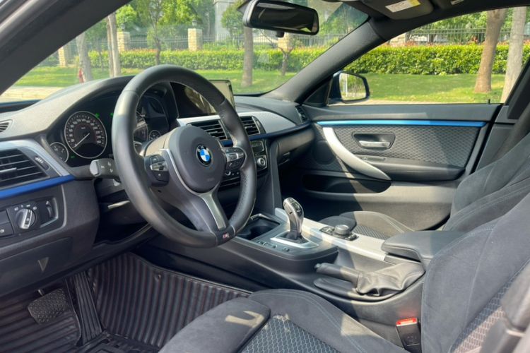 Used BMW 4 Series 2017 425i Gran Coupe Leading Model with M Sport Package Interior 6