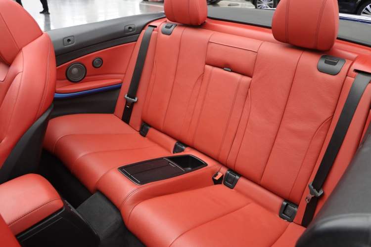 Used BMW 4 Series 2017 425i Convertible M Sport Package Interior 6