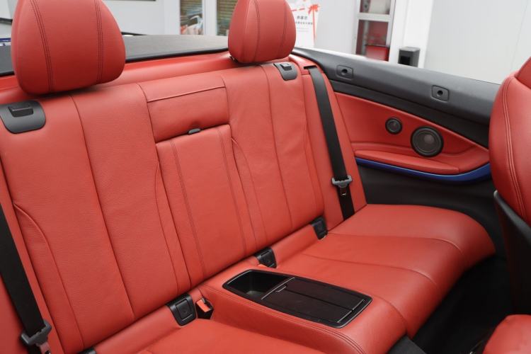 Used BMW 4 Series 2017 425i Convertible M Sport Package Interior 7