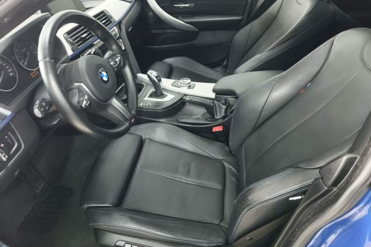 Used BMW 4 Series 2017 425i Gran Coupe Luxury M Sport Package Left Front Seat