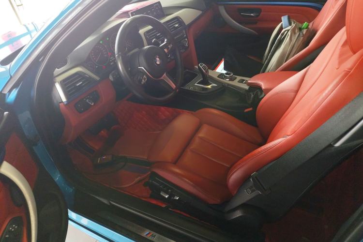 Used BMW 4 Series 2017 425i Convertible M Sport Package Left Front Seat