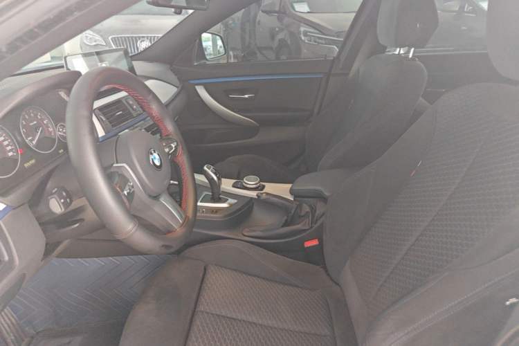 Used BMW 4 Series 2017 425i Gran Coupe Leading Model with M Sport Package Left Front Seat
