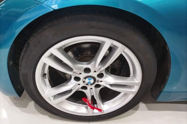 Used BMW 4 Series 2017 425i M Sport Package Left Front Wheel Hub