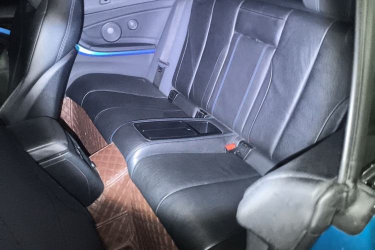 Used BMW 4 Series 2017 425i Convertible M Sport Package Left Rear Seat