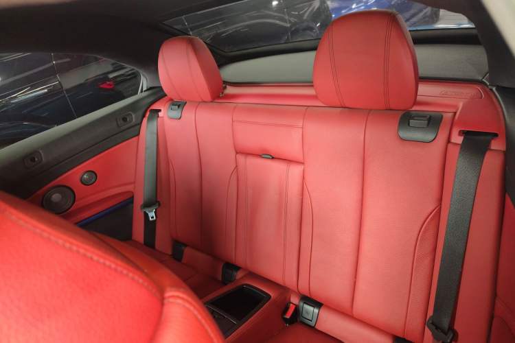 Used BMW 4 Series 2017 425i Convertible M Sport Package Left Rear Seat