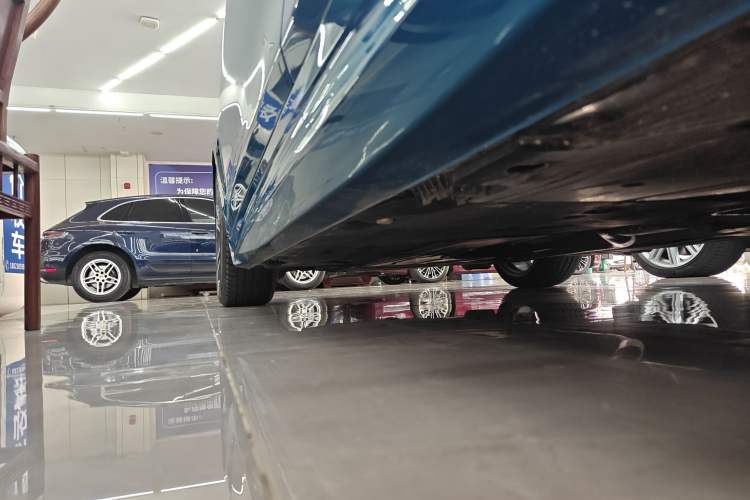 Used BMW 4 Series 2017 425i Convertible M Sport Package Left Side Sill