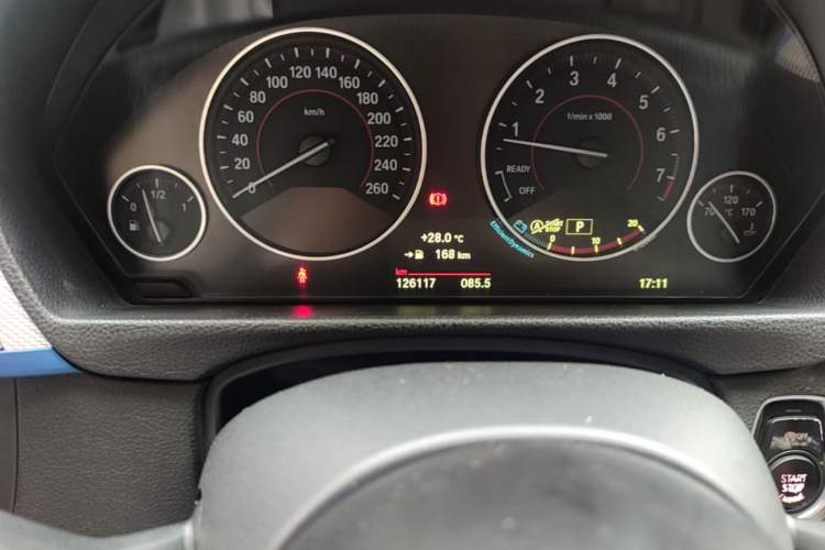Used BMW 4 Series 2017 425i M Sport Package Odometer Close Up
