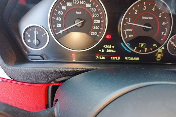 Used BMW 4 Series 2017 425i M Sport Package Odometer Close Up