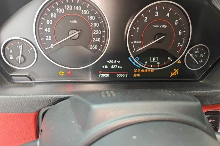 Used BMW 4 Series 2017 425i Convertible M Sport Package Odometer Close Up