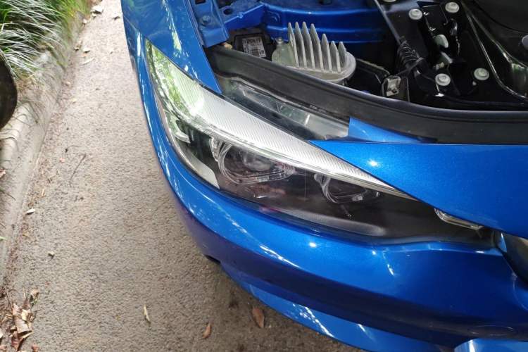 Used BMW 4 Series 2017 425i Gran Coupe Luxury M Sport Package Right Front Headlight
