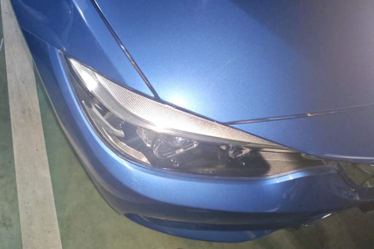 Used BMW 4 Series 2017 425i Gran Coupe Leading Model with M Sport Package Right Front Headlight