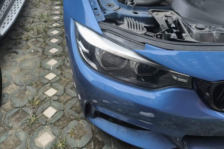 Used BMW 4 Series 2017 425i M Sport Package Right Front Headlight